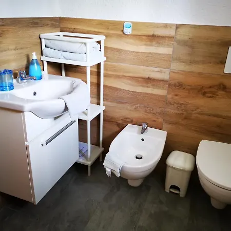 Peppa Tencia Guest house Luino